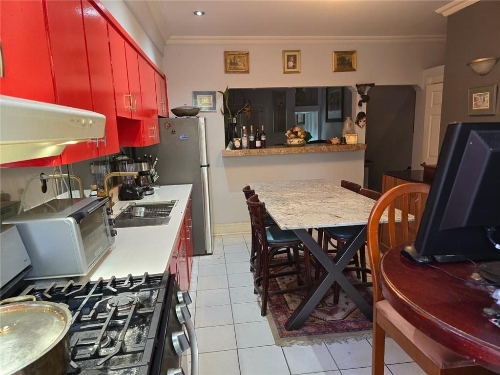 837 Gladstone Avenue, Toronto, Ontario  M6H 3J7 - Photo 3 - H4205398