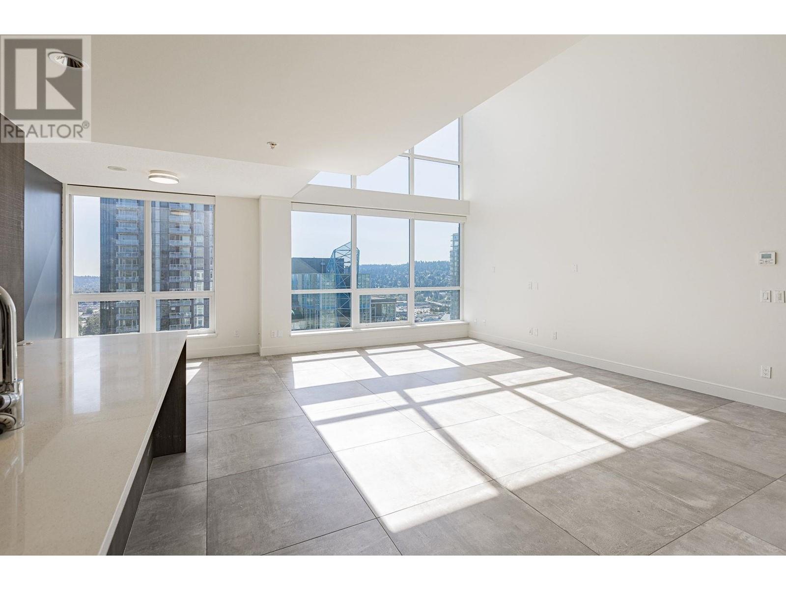 3002 3007 Glen Drive, Coquitlam, British Columbia  V3B 0L8 - Photo 4 - R2916852