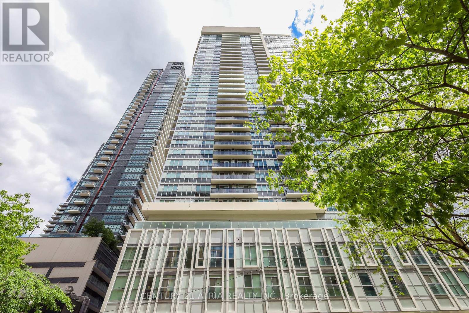 2105 - 77 Mutual Street, Toronto, Ontario  M5B 0B9 - Photo 1 - C9296323