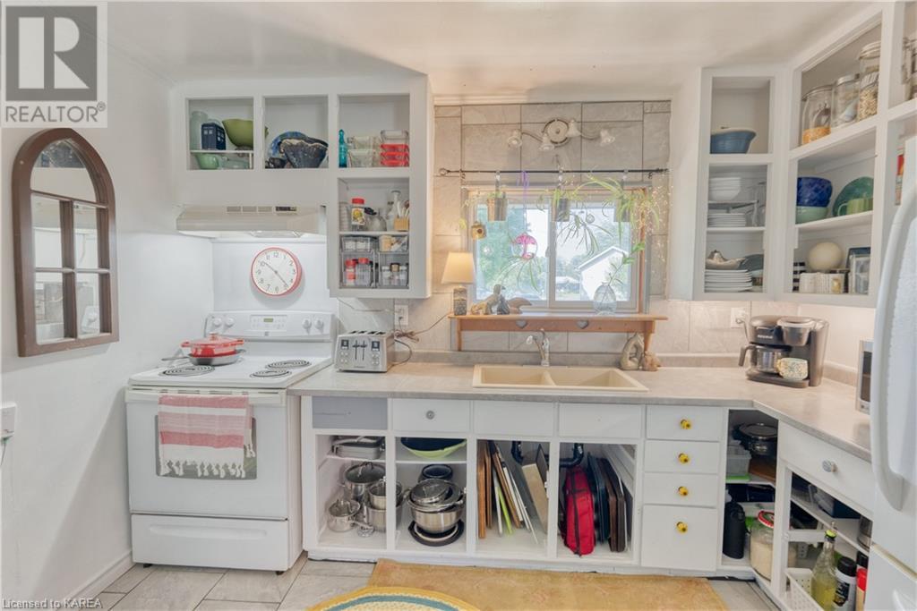 2610 Rutledge Road, Sydenham, Ontario  K0H 2T0 - Photo 22 - 40640943