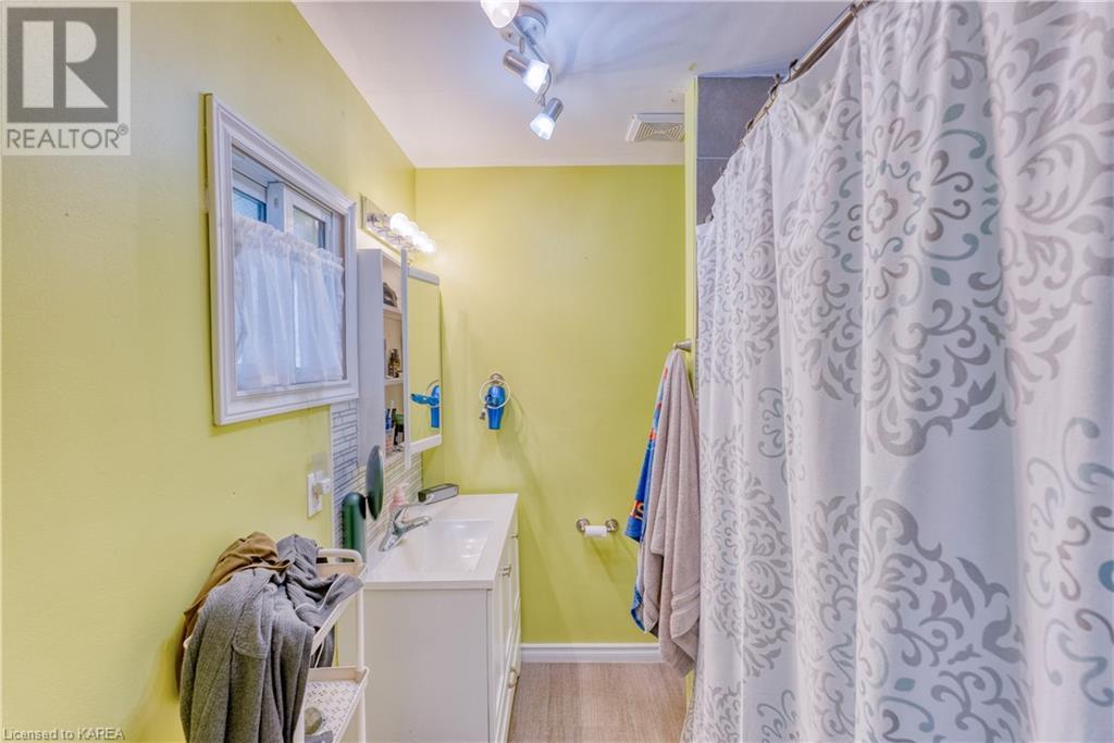 2610 Rutledge Road, Sydenham, Ontario  K0H 2T0 - Photo 32 - 40640943