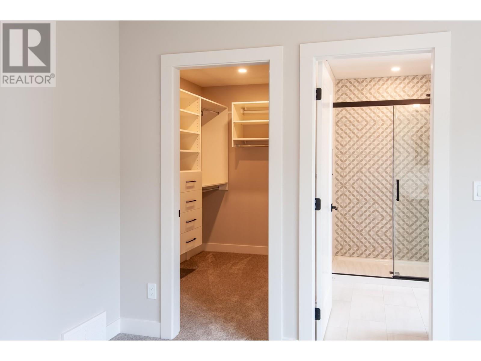 8759 Badger Drive, Kamloops, British Columbia   - Photo 9 - 180064