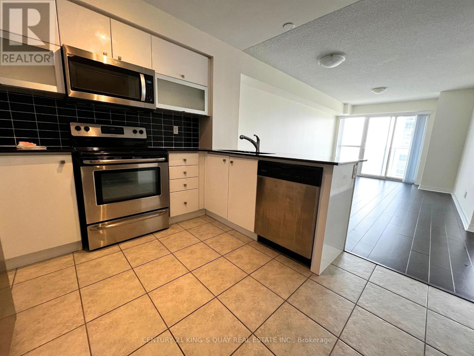 2108 - 275 Yorkland Road E, Toronto (Henry Farm), Ontario  M2J 0B4 - Photo 6 - C9296668