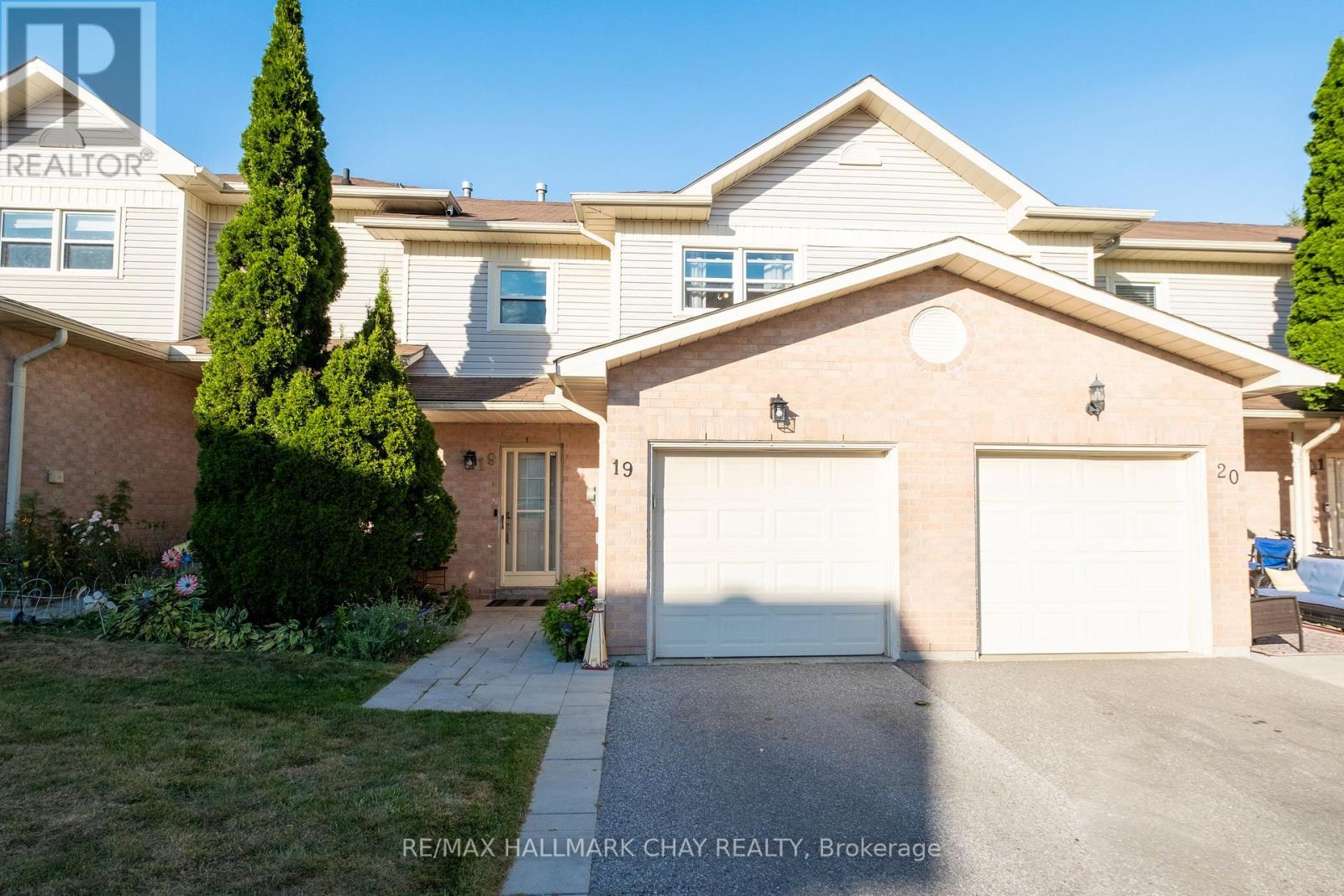 19 - 120 D'ambrosio Drive, Barrie (Painswick North), Ontario  L4N 7W3 - Photo 1 - S9296669