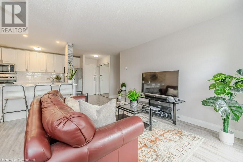 276 Eiwo Court Unit# 305, Waterloo, Ontario  N2K 3M6 - Photo 6 - 40636858