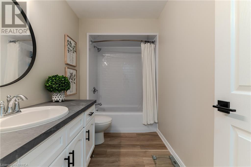 20 Caledonia Avenue, Caledonia, Ontario  N3W 2L1 - Photo 13 - 40620895