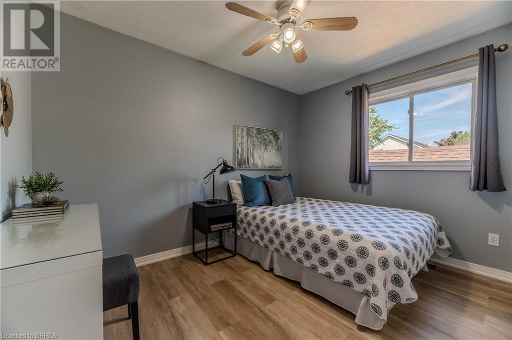 20 Caledonia Avenue, Caledonia, Ontario  N3W 2L1 - Photo 15 - 40620895