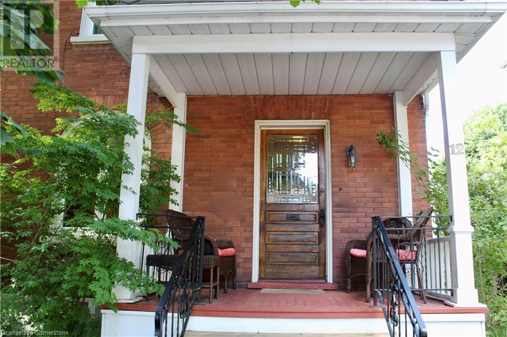 12 Richmond Avenue, Kitchener, Ontario  N2G 1Y9 - Photo 2 - 40640434
