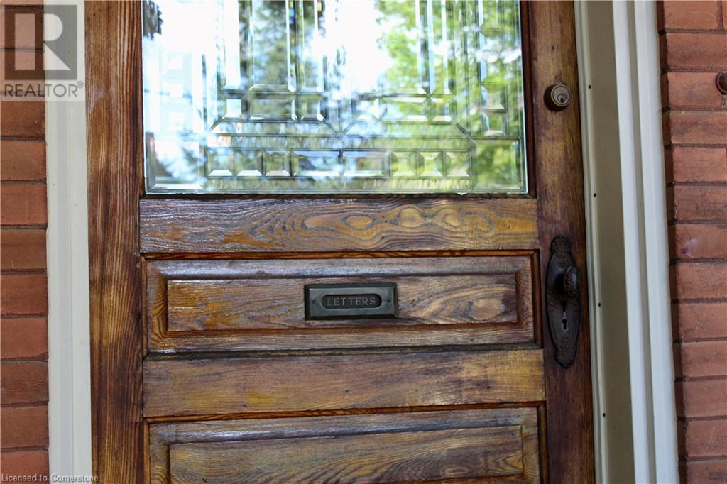 12 Richmond Avenue, Kitchener, Ontario  N2G 1Y9 - Photo 3 - 40640434