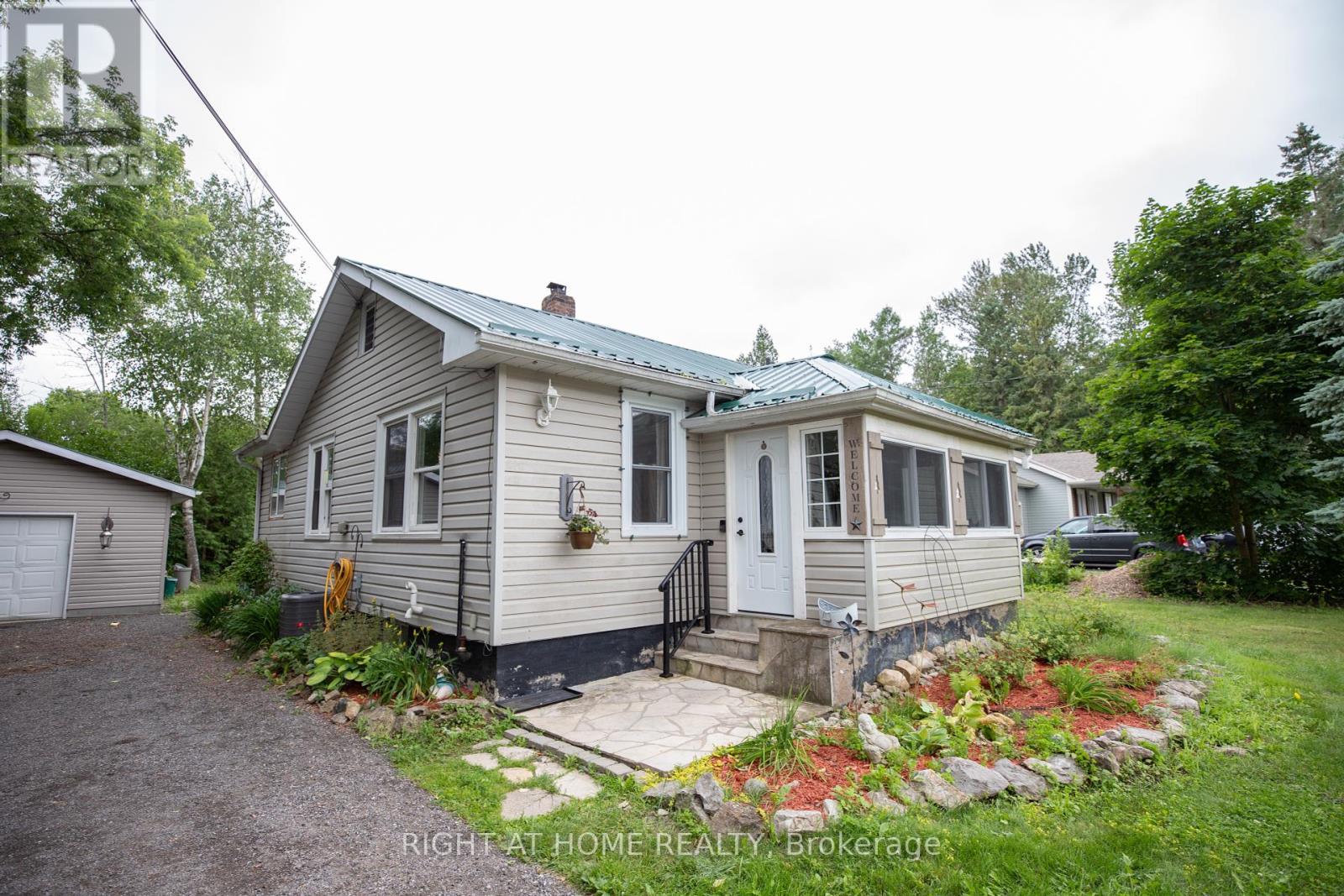 68 QUEEN STREET, kawartha lakes (bobcaygeon), Ontario