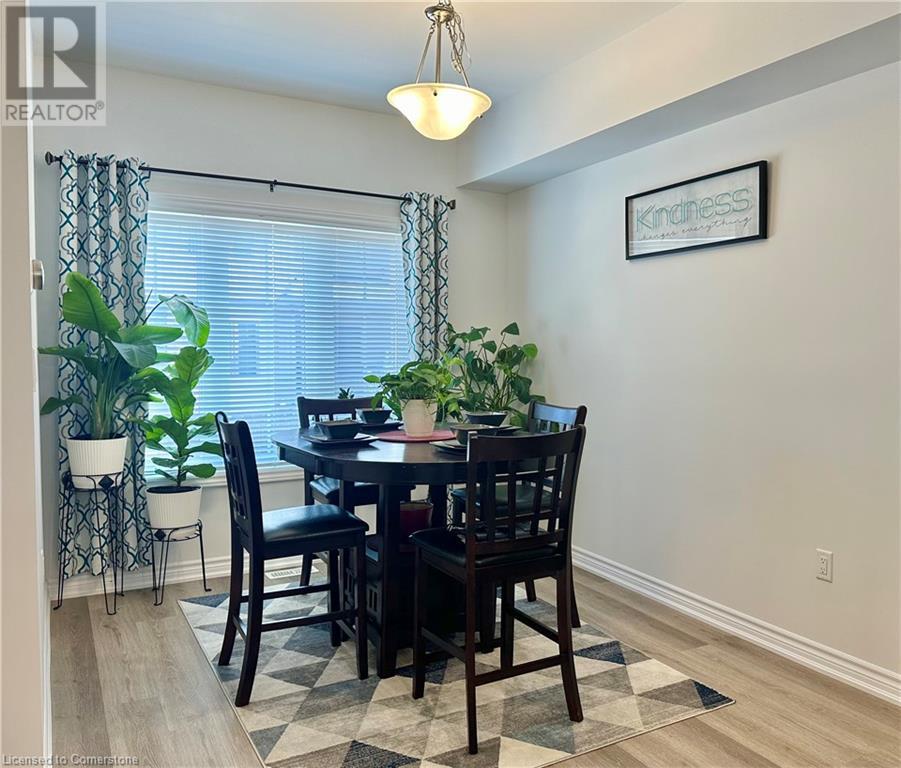 124 Compass Trail Unit# 34, Cambridge, Ontario  N3E 0E3 - Photo 3 - 40640820