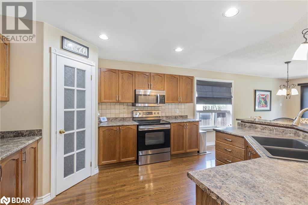 69 Miller Drive, Barrie, Ontario  L4N 9X2 - Photo 7 - 40641038