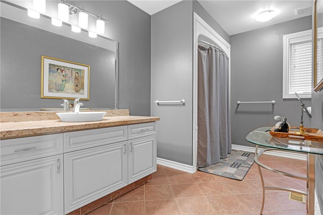 20 Peel Street, St. Catharines, Ontario  L2N 7N8 - Photo 10 - H4205390