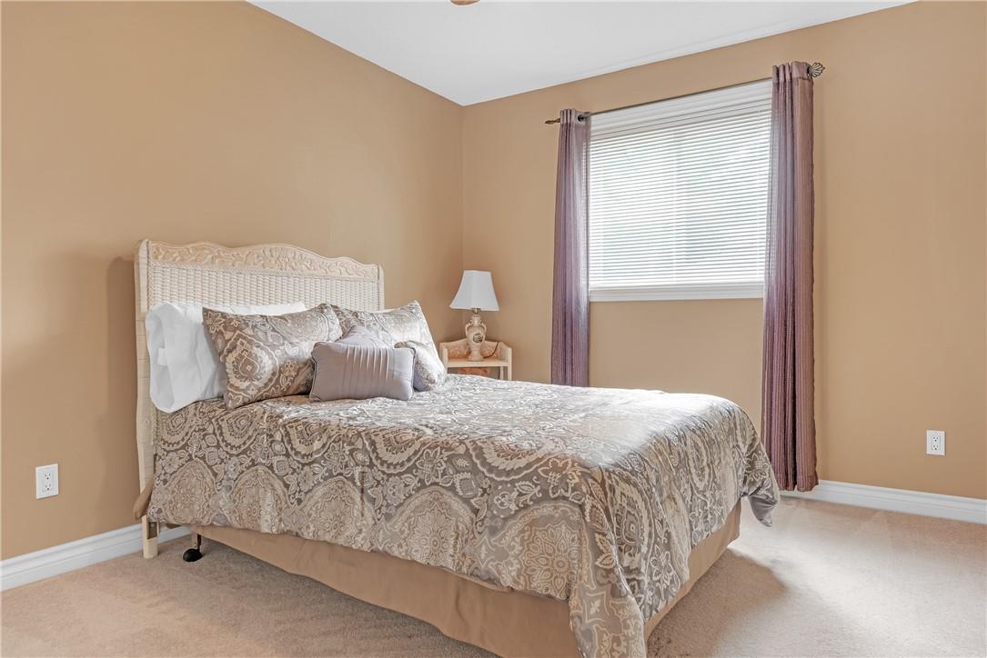 20 Peel Street, St. Catharines, Ontario  L2N 7N8 - Photo 9 - H4205390