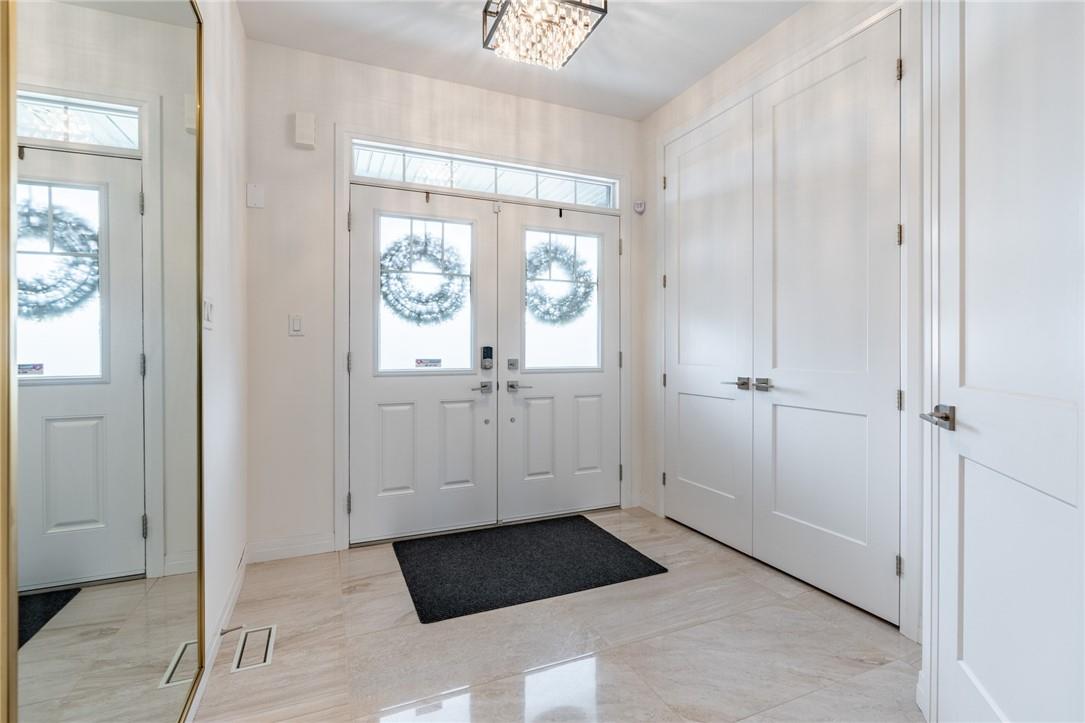 28 Columbus Gate, Stoney Creek, Ontario  L8J 0L3 - Photo 2 - H4205483