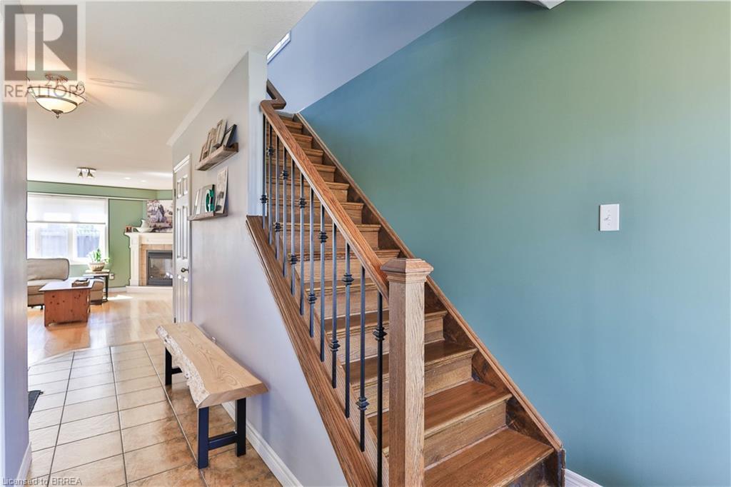 29 Fisher Street, Brantford, Ontario  N3T 0B3 - Photo 5 - 40640578