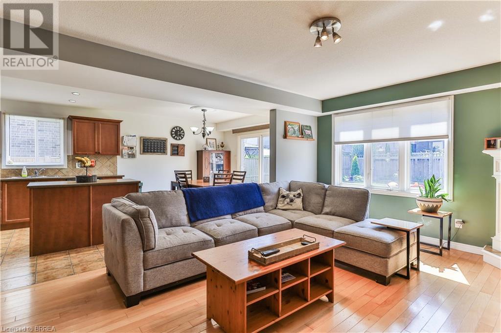 29 Fisher Street, Brantford, Ontario  N3T 0B3 - Photo 7 - 40640578