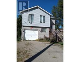 669 MAIN Street, woodstock, Ontario