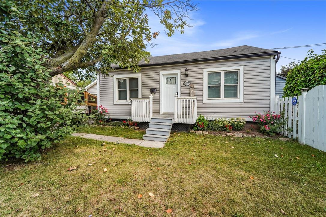 1007 Dunsmure Road, Hamilton, Ontario  L8H 1J5 - Photo 1 - H4205454