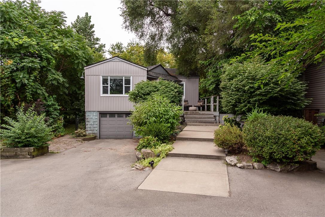264 Beach Boulevard, Hamilton, Ontario  L8H 6W1 - Photo 2 - H4205485