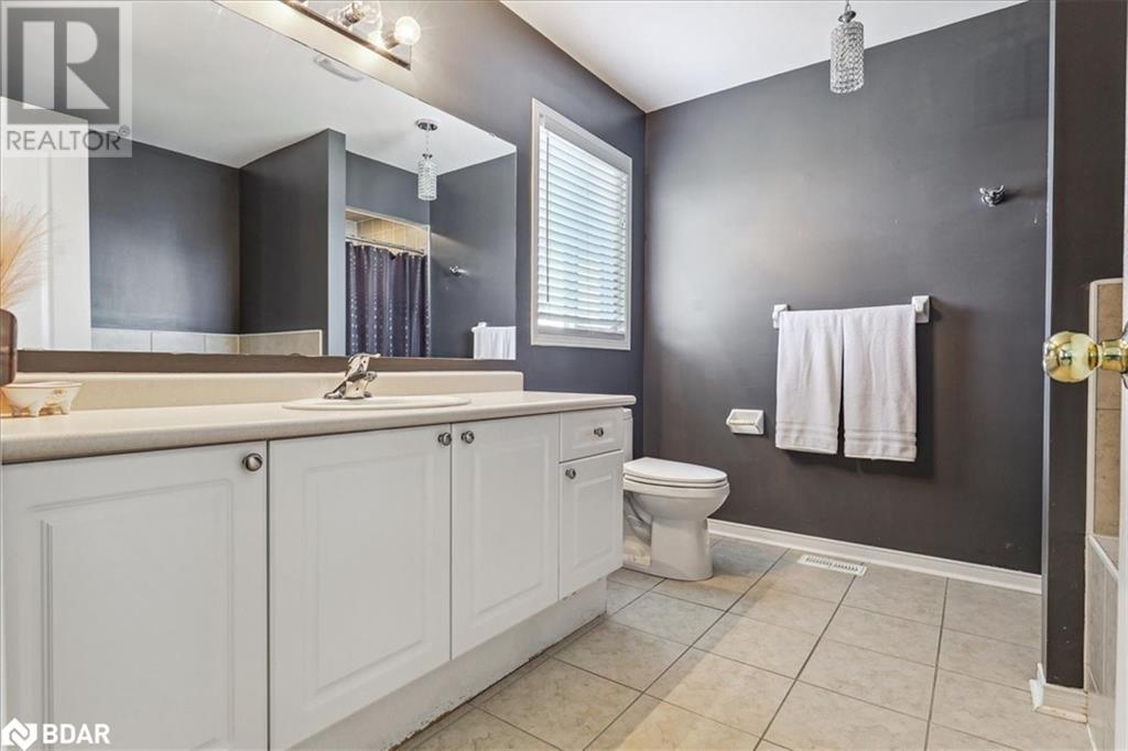 1431 Livesey Drive, Oshawa, Ontario  L1K 0G9 - Photo 11 - 40639827