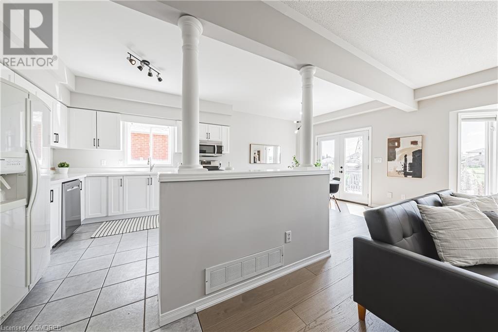 2268 Greenway Terrace, Burlington, Ontario  L7M 4N5 - Photo 7 - 40640377