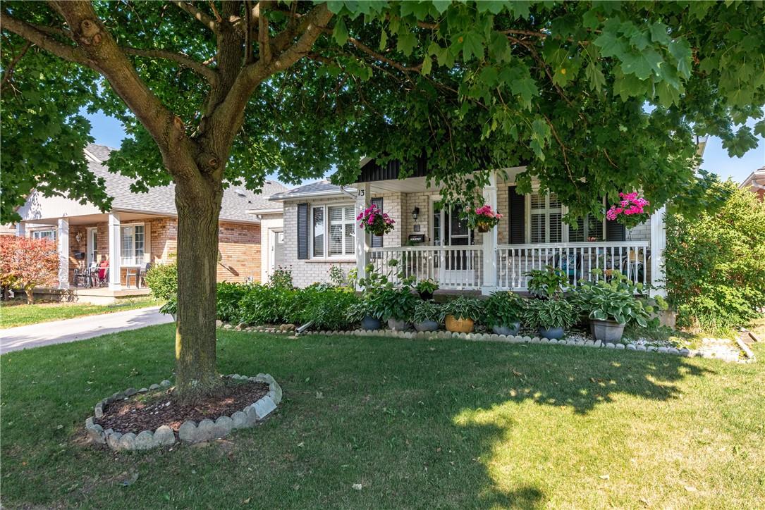 13 Marks Crescent, St. Catharines, Ontario  L2S 3X8 - Photo 3 - H4205506