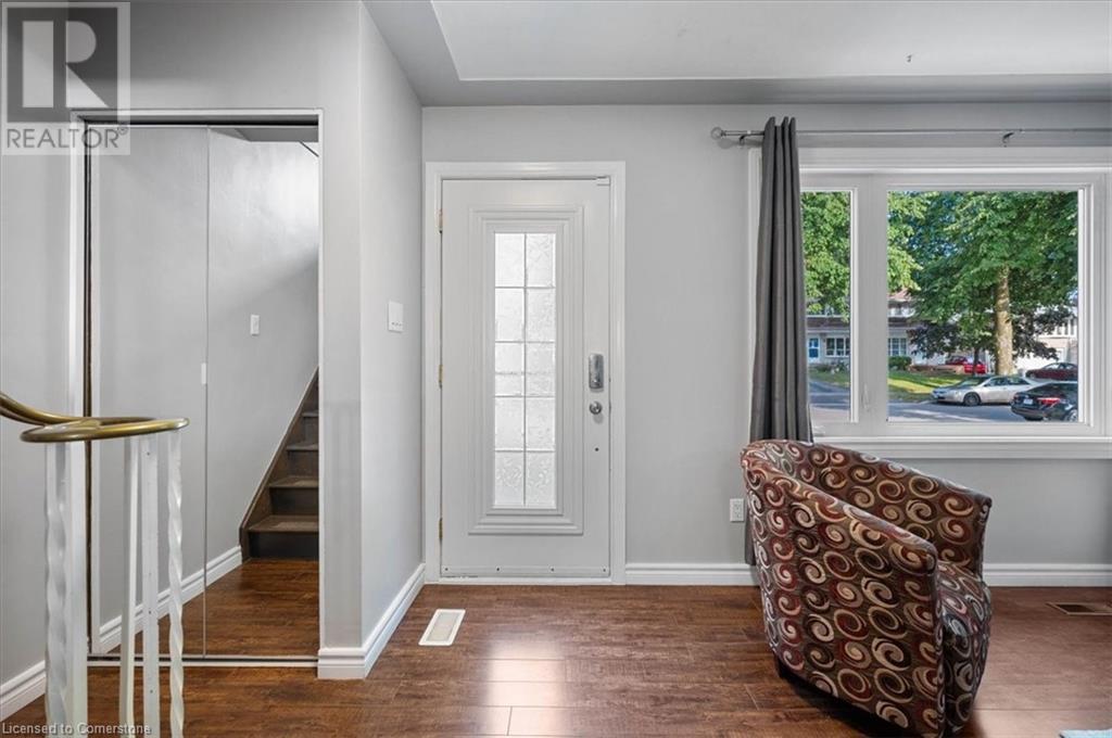 63 Cartier Drive, Kitchener, Ontario  N2E 1E3 - Photo 3 - 40641143