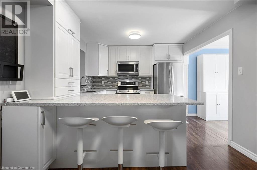 63 Cartier Drive, Kitchener, Ontario  N2E 1E3 - Photo 4 - 40641143