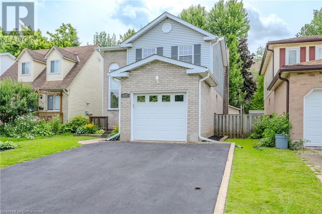 527 Drummerhill Crescent, Waterloo, Ontario  N2T 1G3 - Photo 3 - 40640750