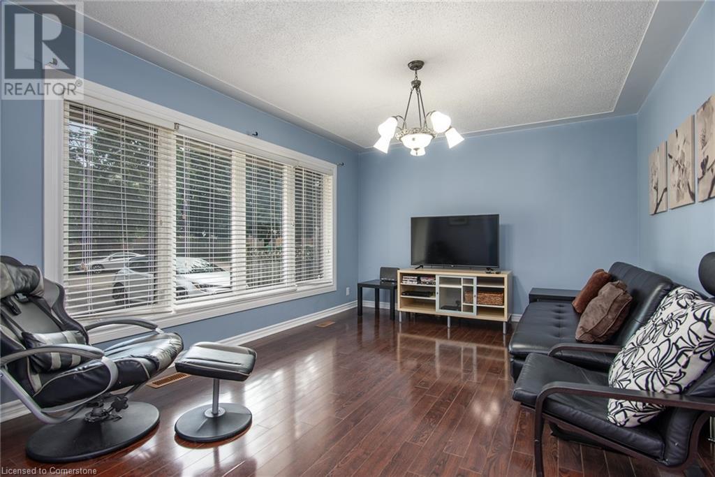 80 Clive Road, Kitchener, Ontario  N2H 3N6 - Photo 4 - 40640474