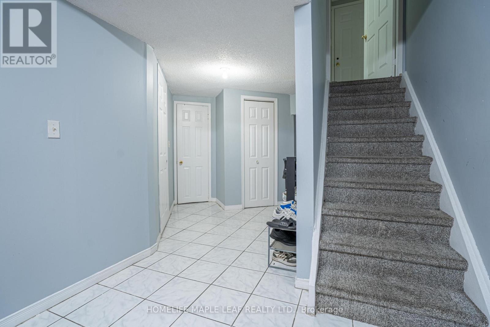 71 Tumbleweed Trail, Brampton (Fletcher's Creek South), Ontario  L6Y 4Z9 - Photo 33 - W9297241