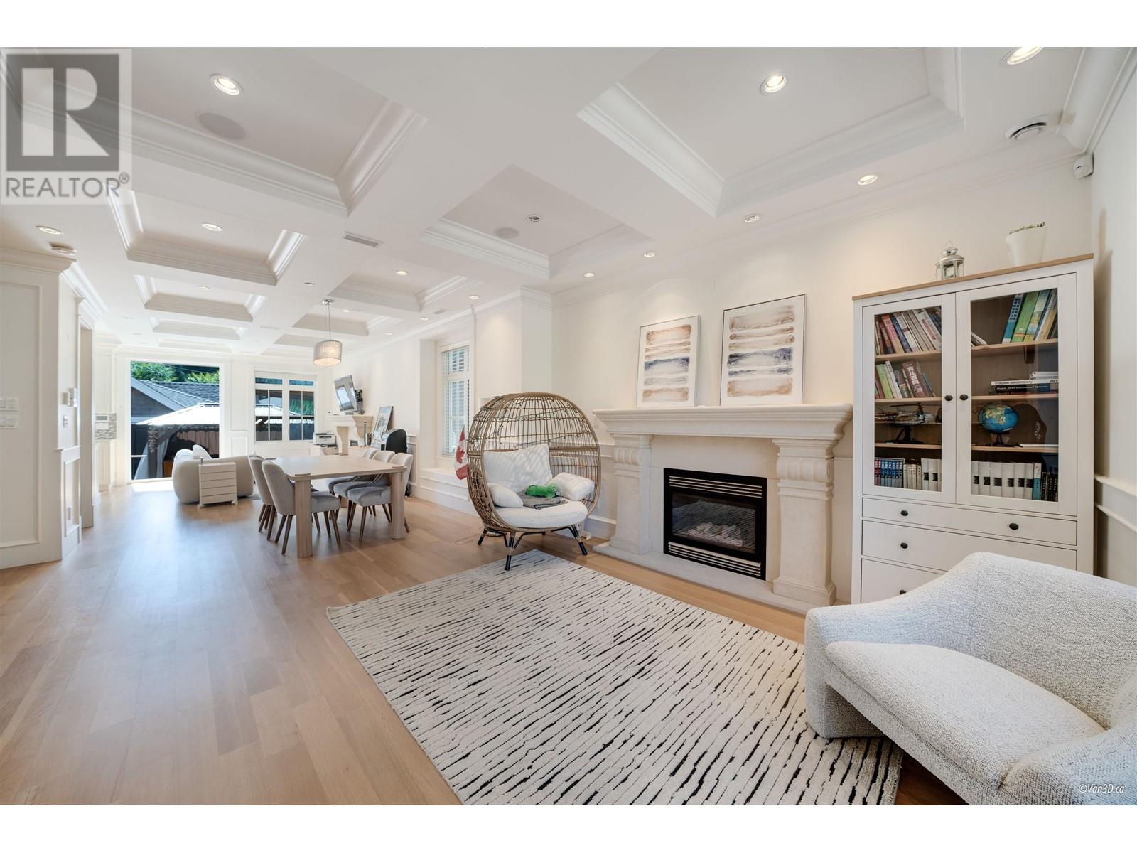 Property at 4474 W 15TH AVENUE image 4