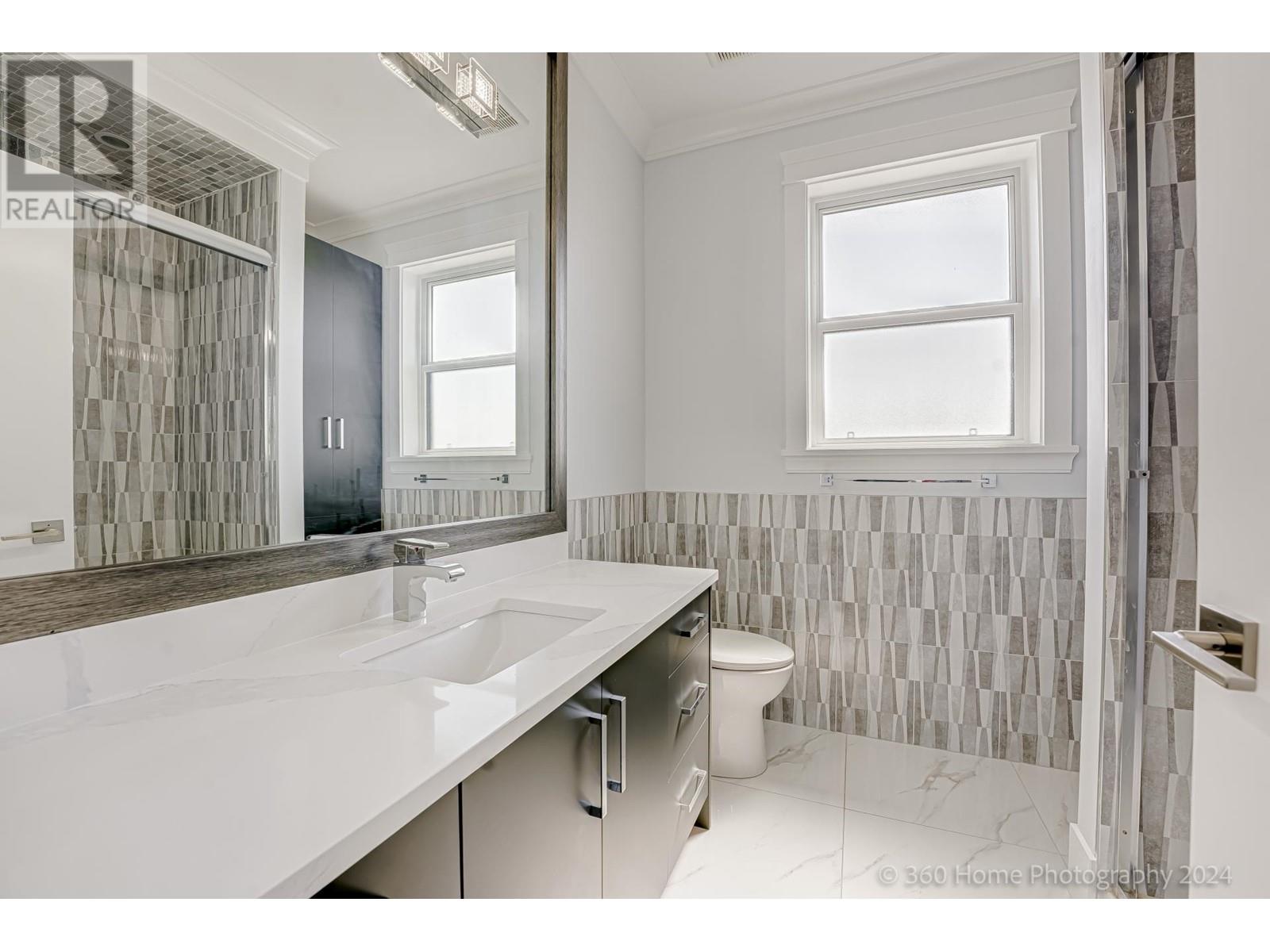 Listing Picture 18 of 40 : 10211 NO. 6 ROAD, Richmond / 烈治文 - 魯藝地產 Yvonne Lu Group - MLS Medallion Club Member