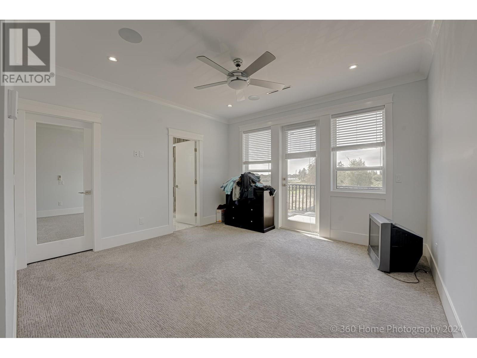 Listing Picture 29 of 40 : 10211 NO. 6 ROAD, Richmond / 烈治文 - 魯藝地產 Yvonne Lu Group - MLS Medallion Club Member