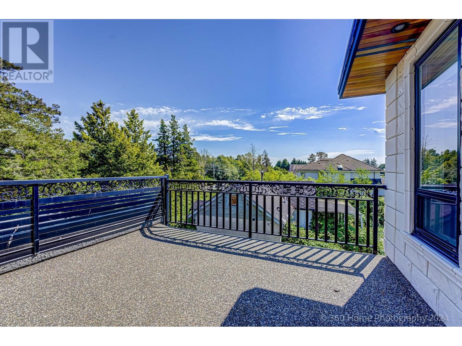 Listing Picture 25 of 40 : 10211 NO. 6 ROAD, Richmond / 烈治文 - 魯藝地產 Yvonne Lu Group - MLS Medallion Club Member