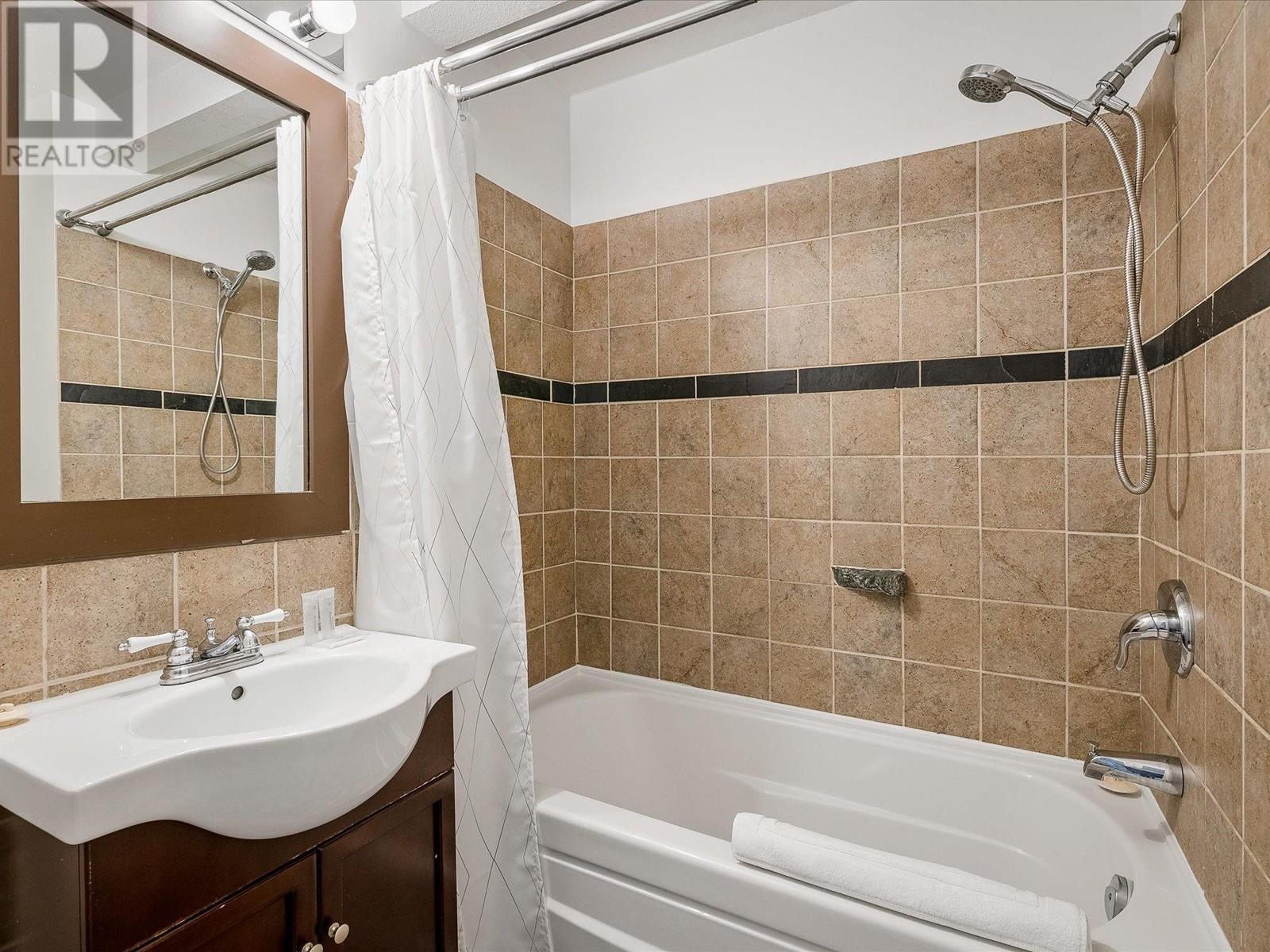 2 2150 Sarajevo Drive, Whistler, British Columbia  V8E 0B5 - Photo 18 - R2920420
