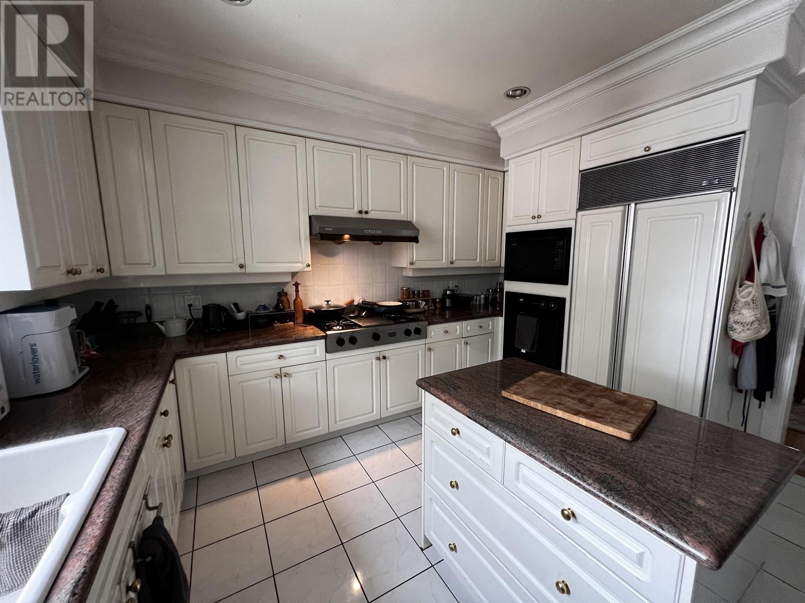 Listing Picture 6 of 22 : 1638 W 61ST AVENUE, Vancouver / 溫哥華 - 魯藝地產 Yvonne Lu Group - MLS Medallion Club Member