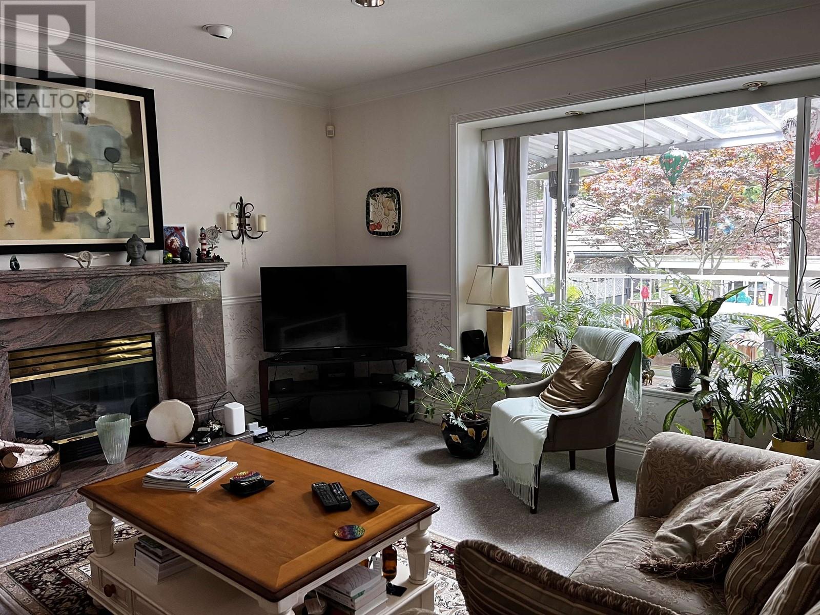 Listing Picture 4 of 22 : 1638 W 61ST AVENUE, Vancouver / 溫哥華 - 魯藝地產 Yvonne Lu Group - MLS Medallion Club Member