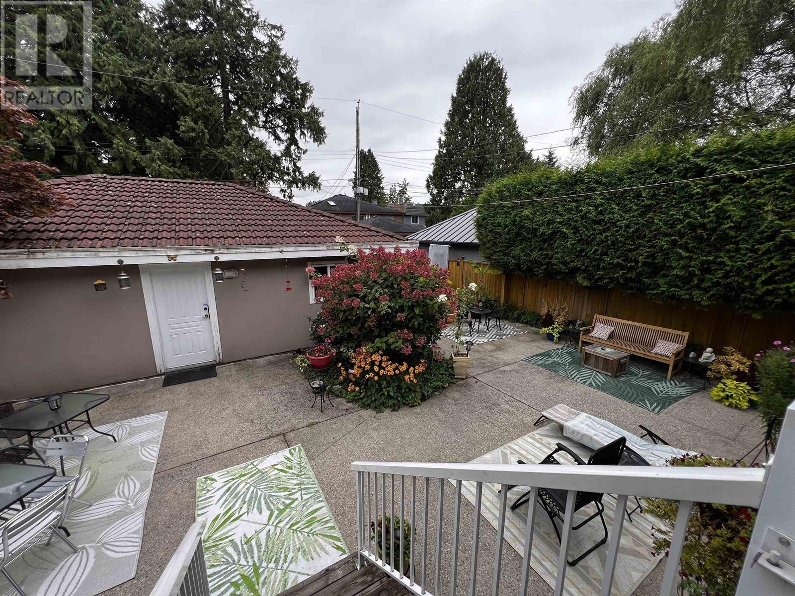 Listing Picture 22 of 22 : 1638 W 61ST AVENUE, Vancouver / 溫哥華 - 魯藝地產 Yvonne Lu Group - MLS Medallion Club Member