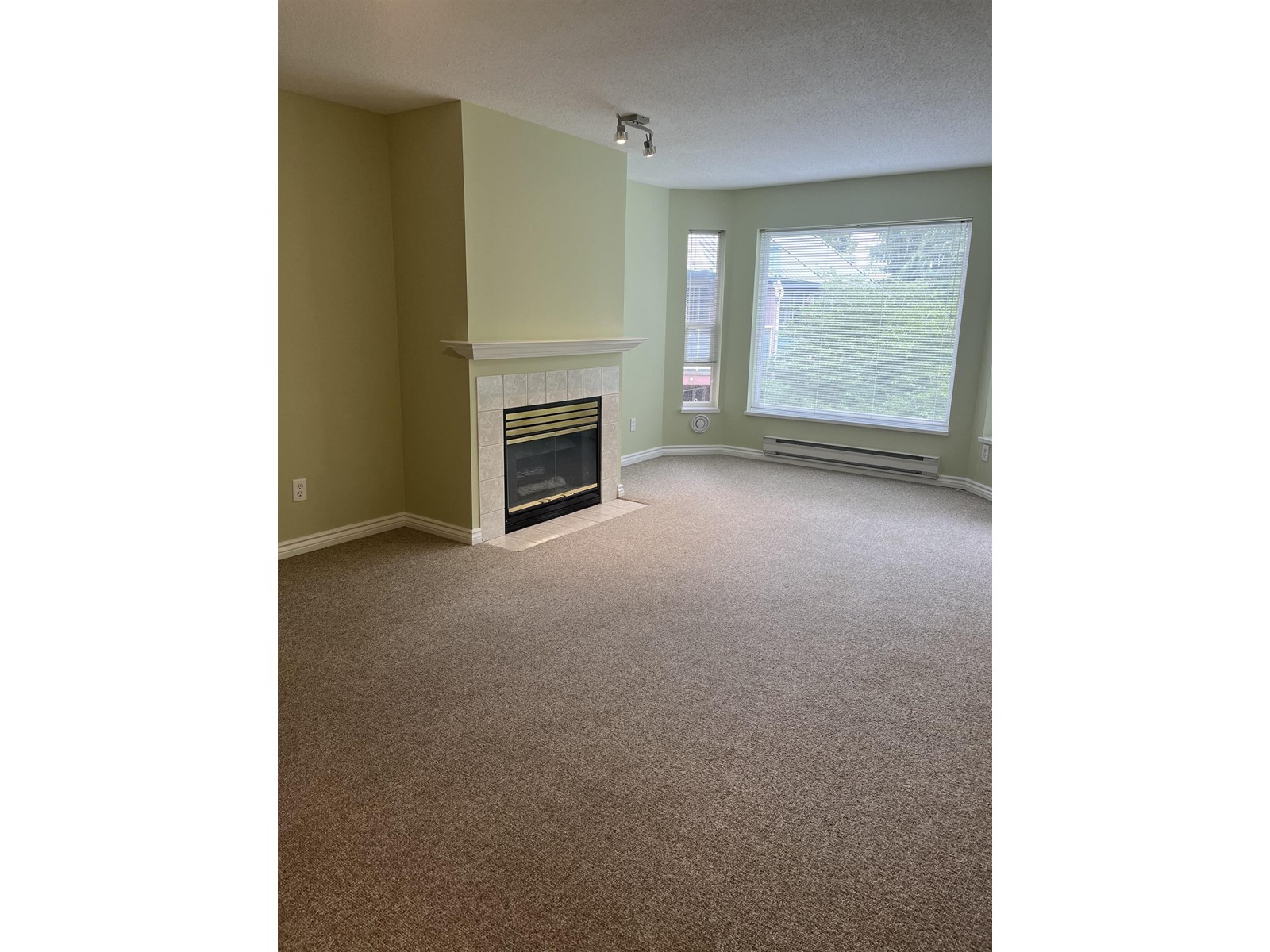 Property at 301 2855 152 STREET image 4