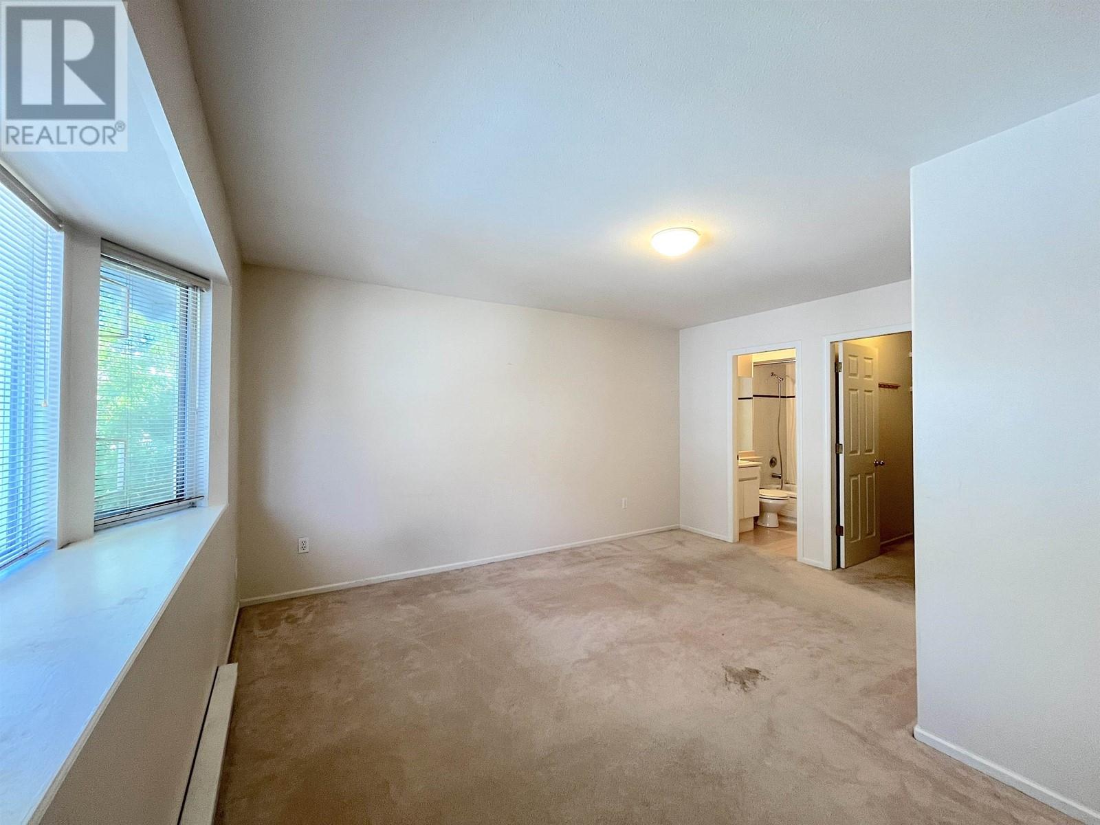 Listing Picture 9 of 18 : 14 8780 BENNETT ROAD, Richmond / 烈治文 - 魯藝地產 Yvonne Lu Group - MLS Medallion Club Member