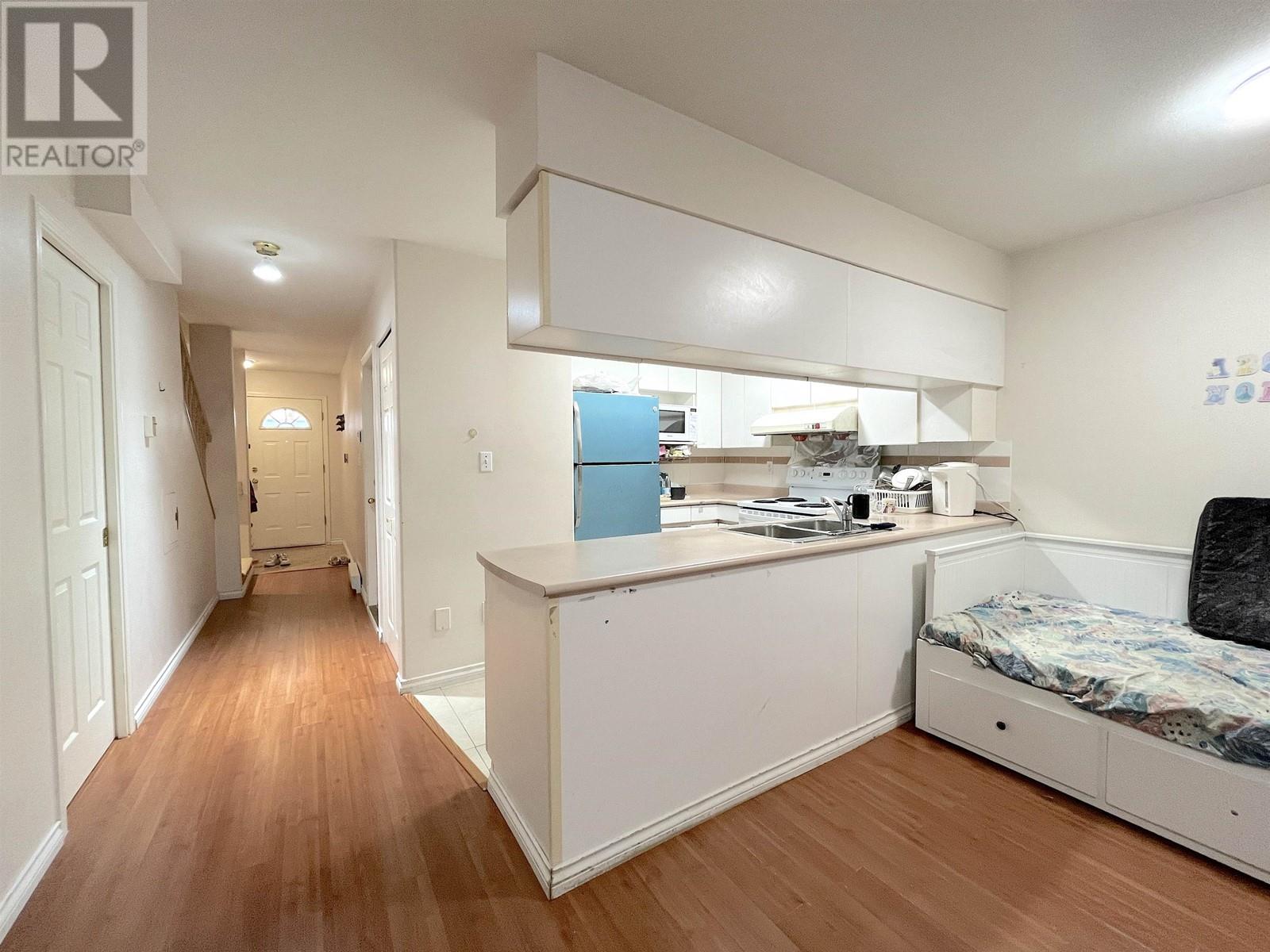 Listing Picture 5 of 18 : 14 8780 BENNETT ROAD, Richmond / 烈治文 - 魯藝地產 Yvonne Lu Group - MLS Medallion Club Member