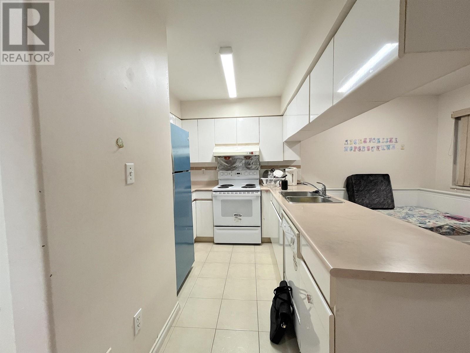 Listing Picture 6 of 18 : 14 8780 BENNETT ROAD, Richmond / 烈治文 - 魯藝地產 Yvonne Lu Group - MLS Medallion Club Member