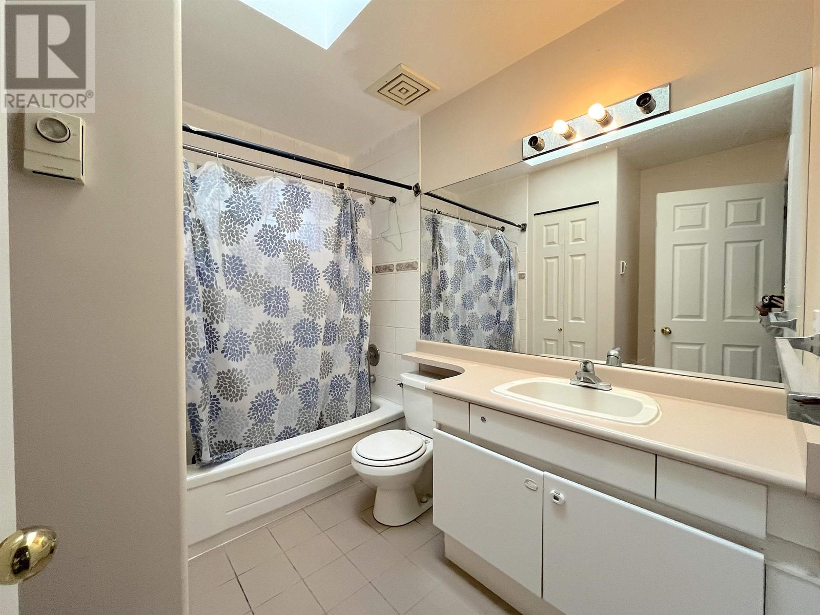 Listing Picture 17 of 18 : 14 8780 BENNETT ROAD, Richmond / 烈治文 - 魯藝地產 Yvonne Lu Group - MLS Medallion Club Member