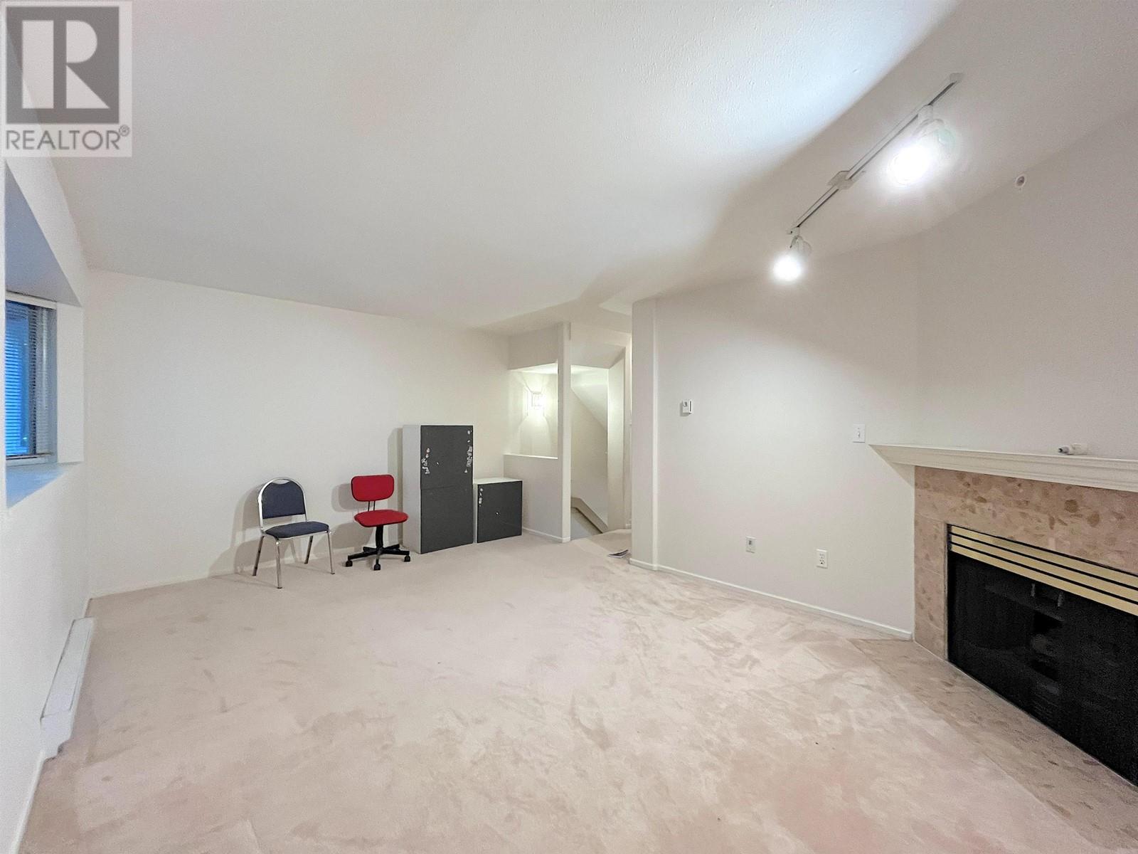 Listing Picture 13 of 18 : 14 8780 BENNETT ROAD, Richmond / 烈治文 - 魯藝地產 Yvonne Lu Group - MLS Medallion Club Member