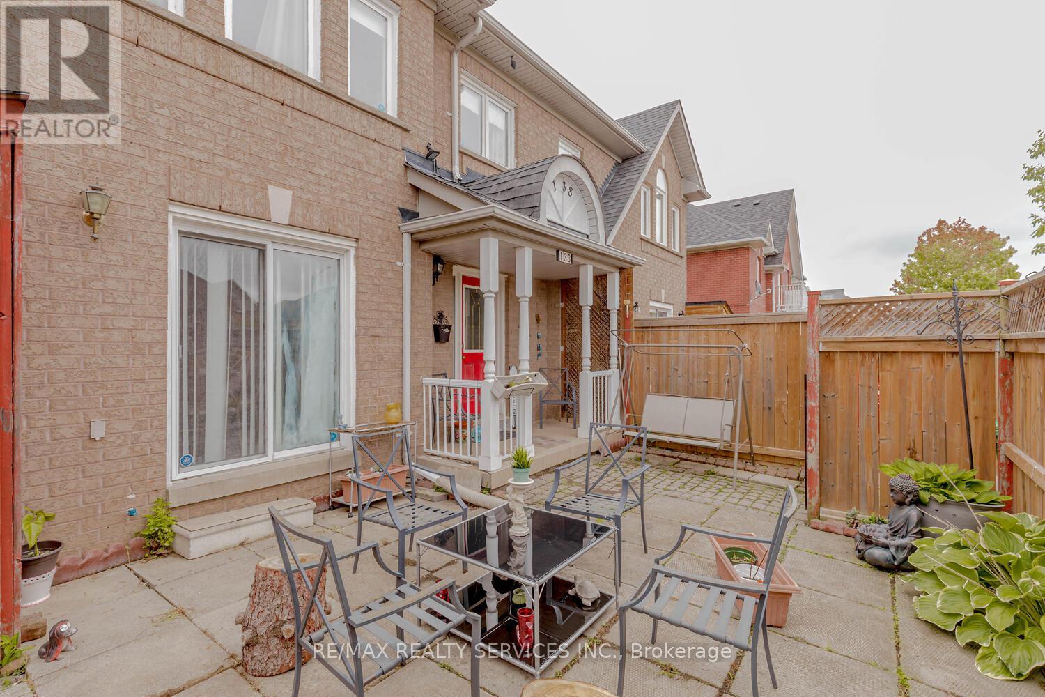 138 Pressed Brick Drive, Brampton (Brampton North), Ontario  L6V 4K6 - Photo 36 - W9297333