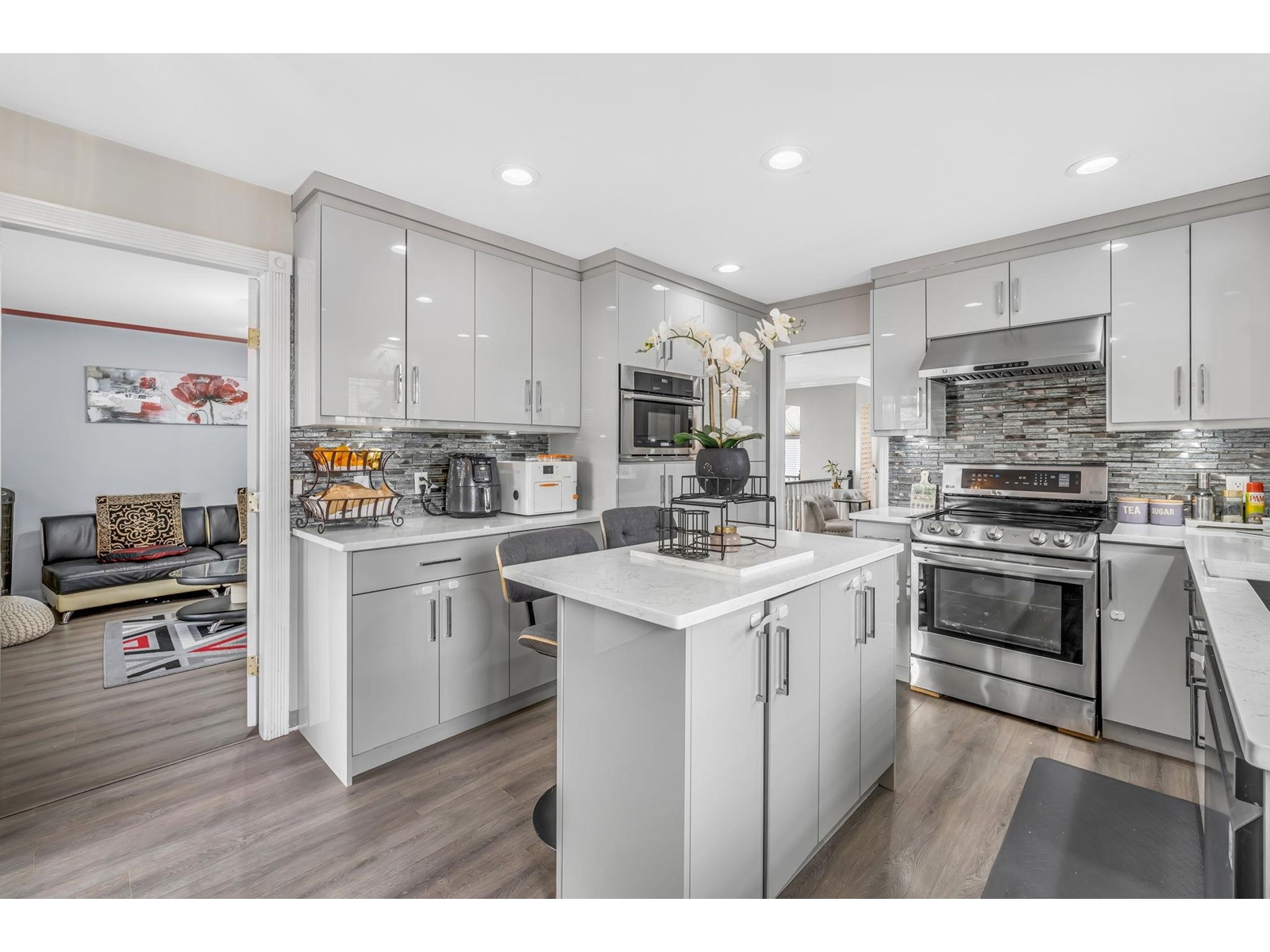 8351 Miller Crescent, Mission, British Columbia  V2V 6H7 - Photo 17 - R2918129