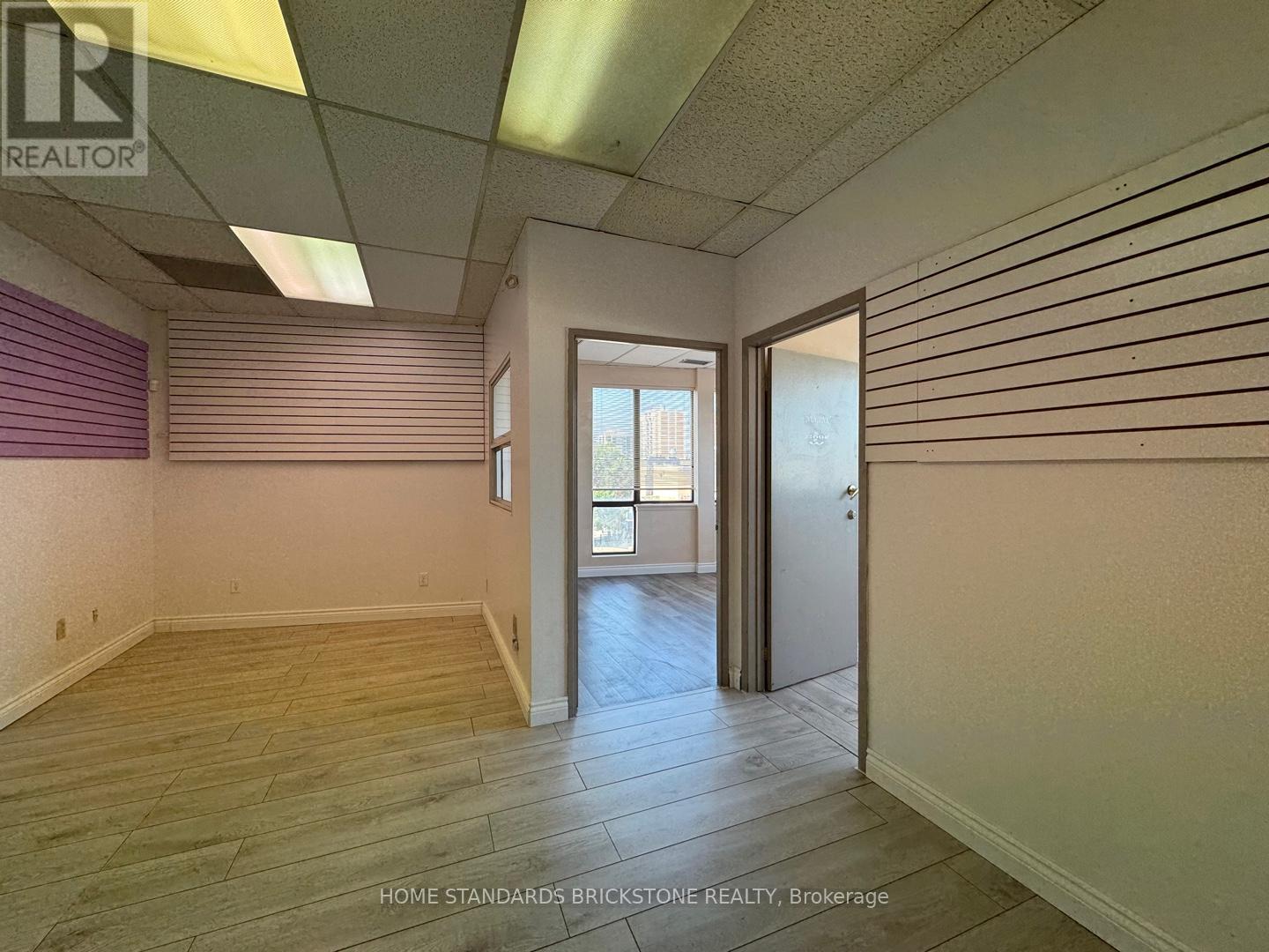 203 - 1680 Jane Street, Toronto (Weston), Ontario  M9N 2S2 - Photo 3 - W9297584