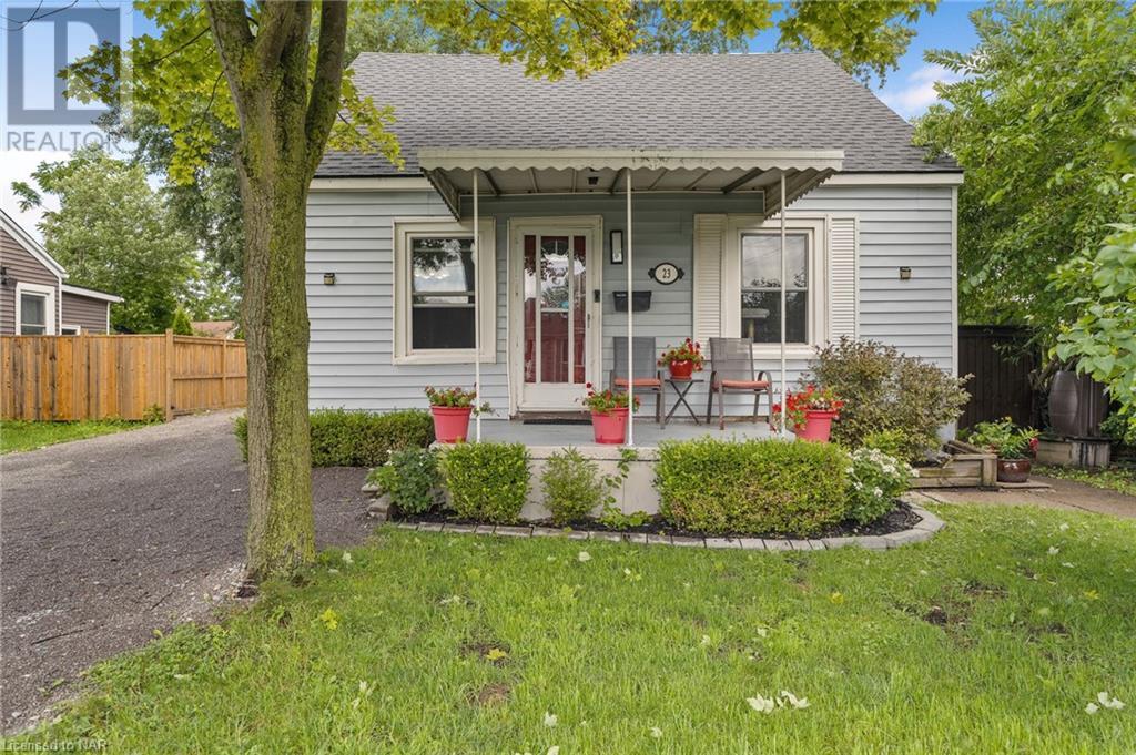 23 Mary Street, Fort Erie, Ontario  L2A 4A2 - Photo 2 - 40640960